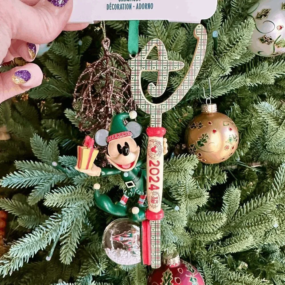 Mickey Mouse Holiday Collectible Key Sketchbook Ornament 2024 NEW NIB Disney